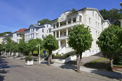 Image de Ferienwohnung 2 Villa Celia Sellin strandnah für 6 Personen