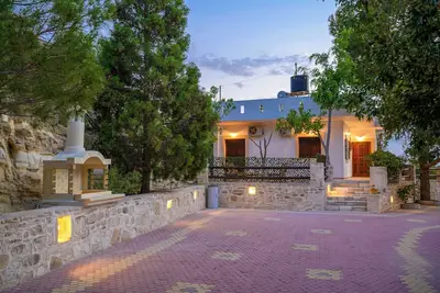 Image de Experience the Cretan hospitality, at a calm place with a breathtaking view!