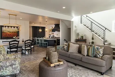 Image de 3br Modern Home | Near Ski Resorts, Slc & Parks