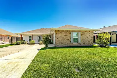Image de Key To Comfort\nSpacious 3-Bedroom Getaway in the Heart of Houma!