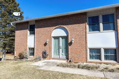 Image de Charming 3 Bedroom, 2 Bathroom Home w/ Scenic Deck & Spacious Backyard!