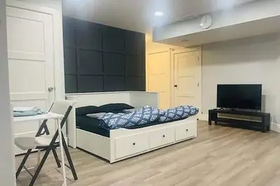Image de Modern Basement Suite – Close to Edmonton Intl. Airport!