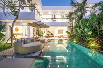 Image de Coastal Elegance: 4br Villa, 400m to Finns,