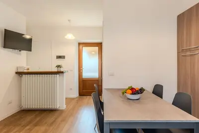 Image de Joli appartement pour 4 personnes avec Wifi, Tv et balcon