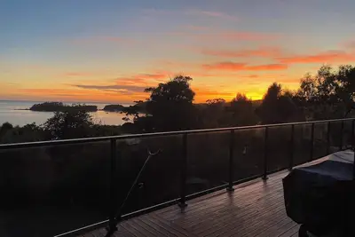 Image de Pod House at Pirates Bay