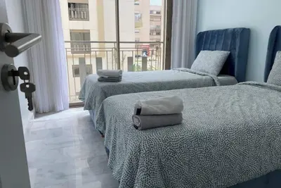 Image de Apparently furnished 5 minutes from the airport Casa