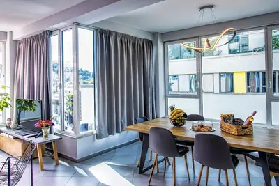 Image de Chic New Apt with Acropolis View in Monastiraki