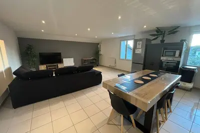 Image de Grand duplex lumineux pour 6 personnes au cœur de Pont d'Ain
