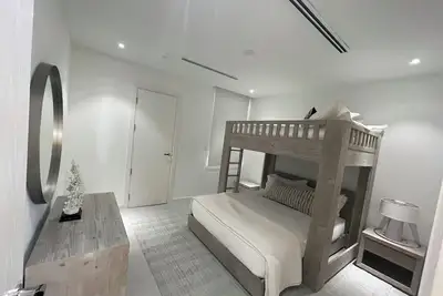 The Barefoot Condo