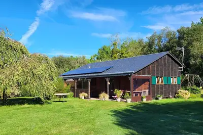 Image de Chalet jouissant d'une terrasse couverte de 20 m2 à 400 m & 800 m des plages