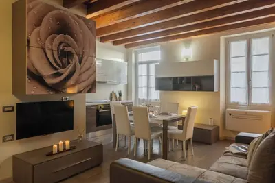 Image de Domus 1 in Como - Deux Chambres Appartement, Couchages 4