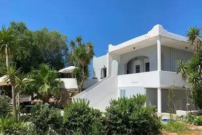 Image de Villa Memories: Seaside Retreat with Stunning Views & Private Terrace