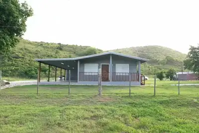 Image de New House with pool no Neighbors 10min Beach&dock
