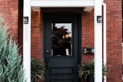 Image de 2 Bedroom Eclectic Apartment (The Copper Flat) with so much character!