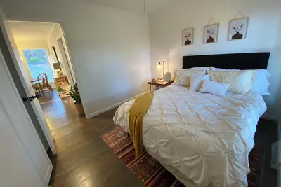 Image de Mid-century modern home in Abbeville, Sc