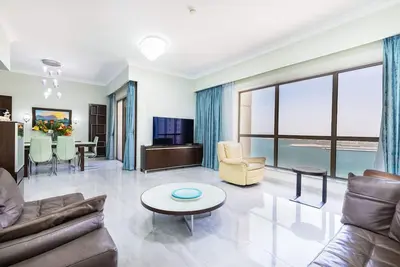 Image de Breathtaking 2br flat with direct sea view