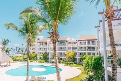Playa Turquesa Ocean Club, A-203, cozy 1-Br apartment, Ac, WiFi, private beach