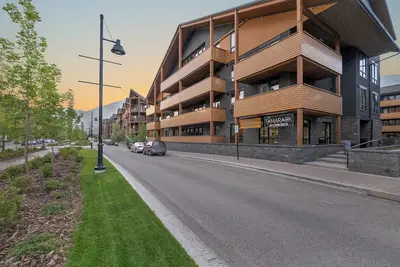 Image de Massive Designer Spring Creek Getaway w/Hot Tub