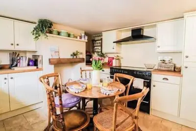 Image de Beautiful 2 Bedroom Period Cottage