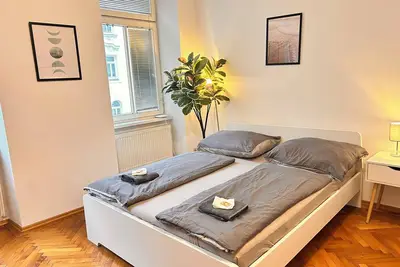 Image de Cozy Flat for 4 | 2 Comfy Double Beds