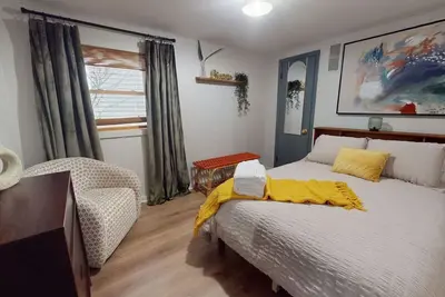 Image de Tranquil Lake Erie house