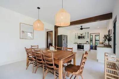 Image de Beautiful Rainforest Hideaway Close To Beaches