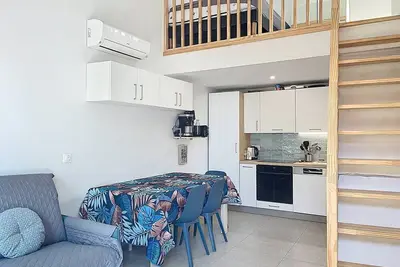 Image de Beau T2+mezzanine au bord du lac, piscine