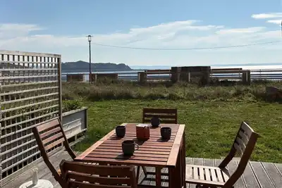 Image de Appartement vue mer terrasse et accès à la plage