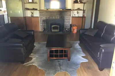 Image de 3-bedroom house in charming Julian with WiFi, Ac. Enjoy a cozy retreat