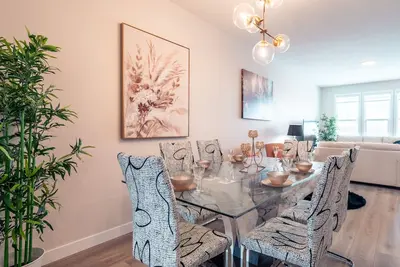 Image de Mi Casa Su Casa  3 Bedroom Home with A/C near Airport in Northwest