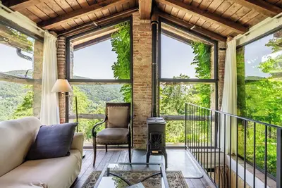 Image de Appartement \"Casa Di Vetro\" avec vue sur les montagnes, Wi-Fi et climatisation