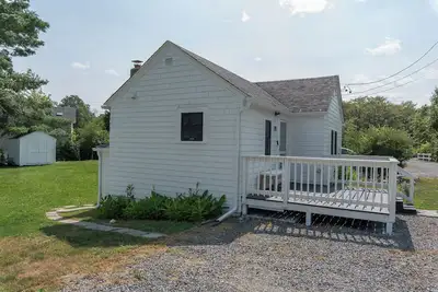 Image de Shorebreak Cottage