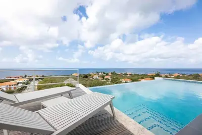 Image de Ocean View New Private Villa w/Pool, Stylish 3 bedrooms, Walk to the Beach