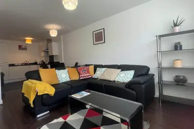 Image de Central Apt - Sleeps 4 - Parking & WiFi