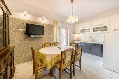Image de Appartement de deux chambres avec la terrasse Vodice (A-21743-b)