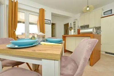 Image de Appartement de deux chambres avec le balcon et la vue sur le mer Novalja, Pag (A-22055-a)