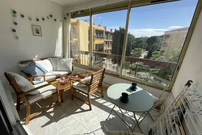 Image de Studio Cabine Independante Centre Faviere