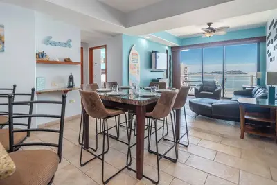 Image de Cristal 803 2 Br 2 Ba condo @ Las Palomas Phase 1