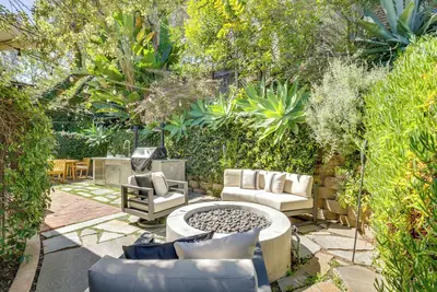 Image de 1/2 Mi to Balboa Park: Cottage w/ Private Yard!