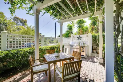 Image de Walkable Cottage Near Balboa Park w/ Yard & Grill!