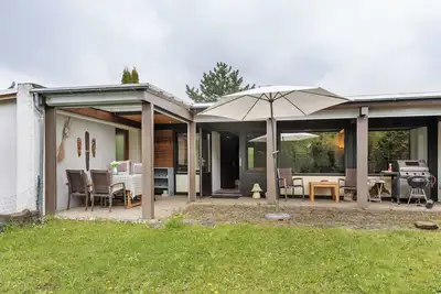Image de Bungalow 'Nordschwarzwald' avec terrasse privée, jardin privé et Wi-Fi