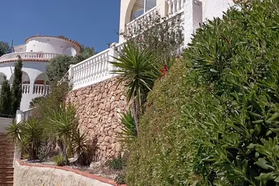 Image de Villa 3 Bedrooms and 3 full bathrooms, private pool, garden and ocean views.