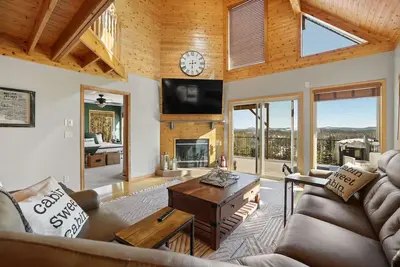 Image de Whiskey Ridge – Cozy Log Cabin Retreat in the Black Hills