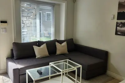 Image de Cozy 1br Suite | Close to SkyTrain (5min Walk)