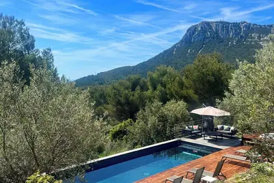 Image de Villa Vespera pour 10 personnes avec une vue dégagée piscine au sel chauffée