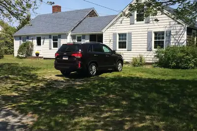 Image de Charming Home with Guest House, Fantastic Location, Ac, Outdoor Shower