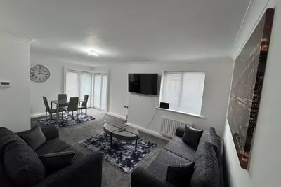 Image de The Modern Balcony Apartment 2 Bed 1 Bath Private Parking