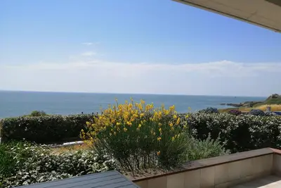 Image de Eole 1 et 2, maisons familiales pour 12 vue sur mer