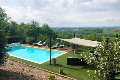 Image de Gite 6 p, piscine et campagne, Ă Albi sous le soleil tarnais
