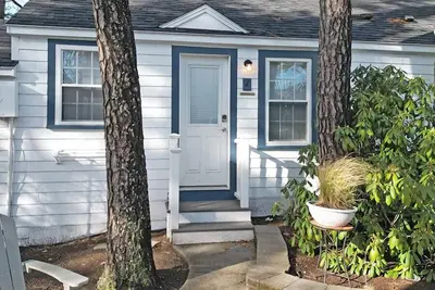 Image de beautiful 1 bedroom cabin only 50 ft from beach